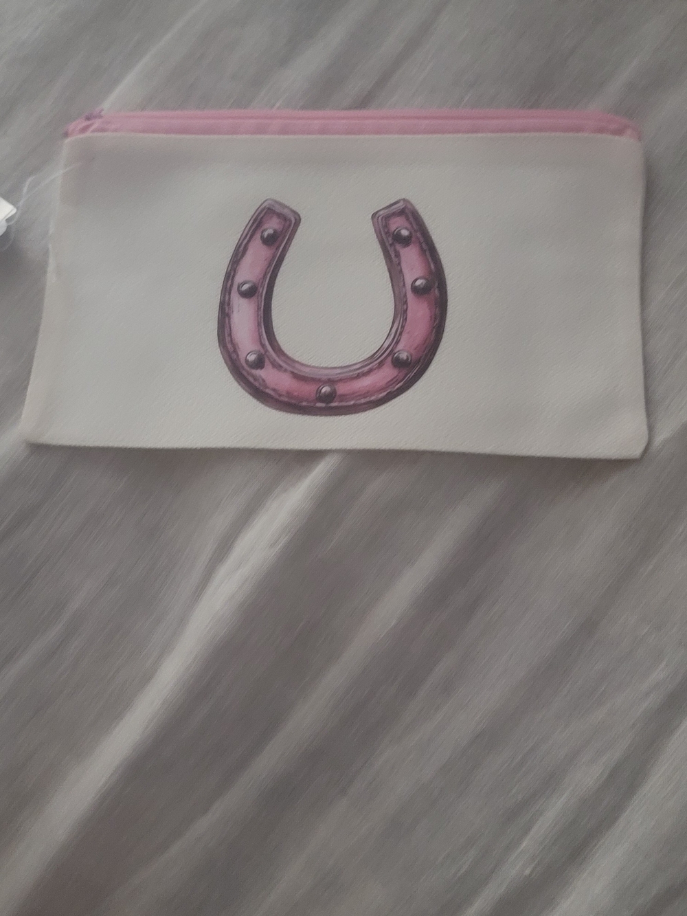 White and Pink Horseshoe Zip Money  Pouch